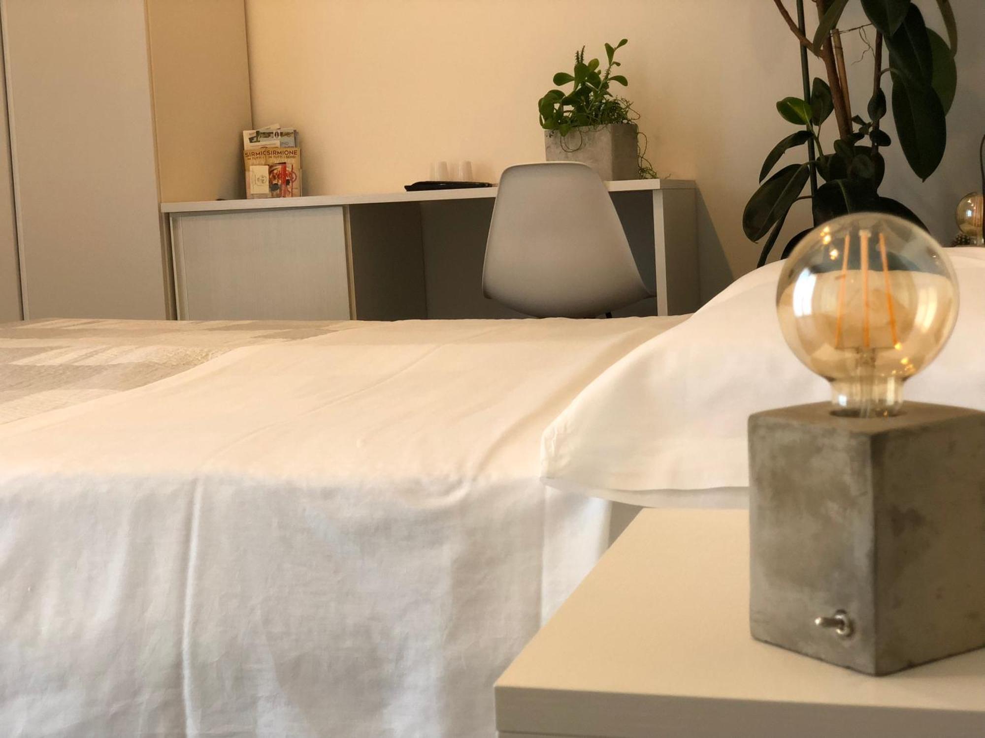 B&B Villa Del Lago Desenzano del Garda Eksteriør billede