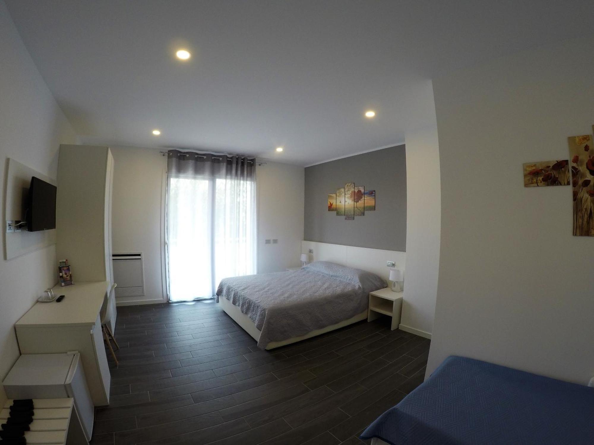 B&B Villa Del Lago Desenzano del Garda Eksteriør billede